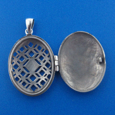 Large Celtic Knot Antiqued Oval Aromatherapy Locket Pendant in Sterling Silver - Silver Insanity